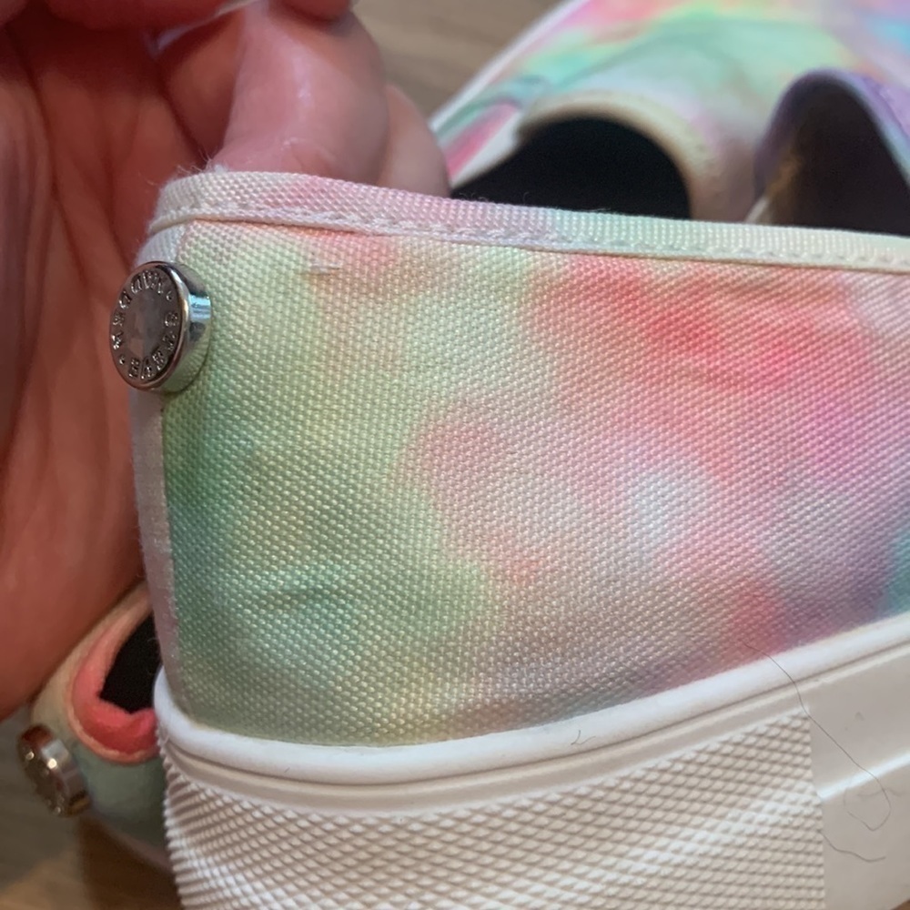 STEVE Madden Toshe Rainbow Tie Dye Canvas Slip-On Sneakers Women’s 7.5 - Picture 12 of 12